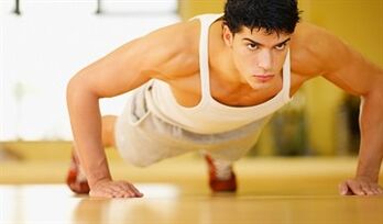 Gizon bat prostatitis kronikoarekin gimnasia ariketa bat egiten